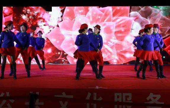 月满社区情，文化暖人心——创建国家公共文化服务体系示范区中秋文艺演出侧记